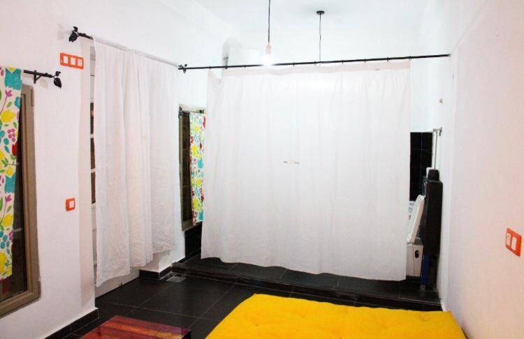 Hostal Valencia - Private Room With Bathroom Xauen Exterior foto